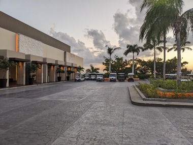 PXL_20251028_231107479.jpg